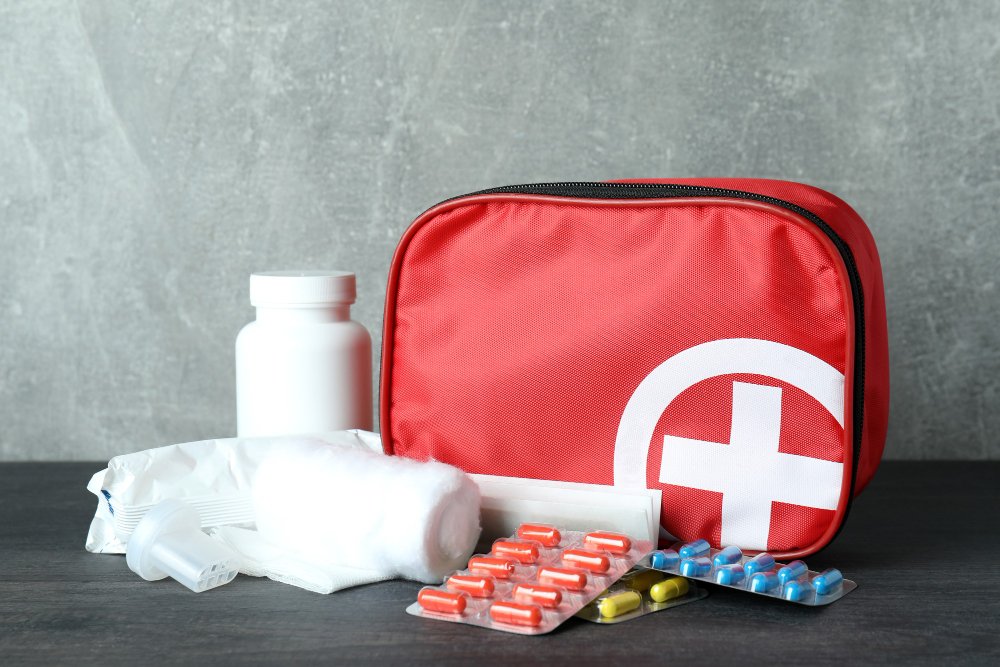 The Perfect Individual First Aid Kit for Emergencies Fast Rescue